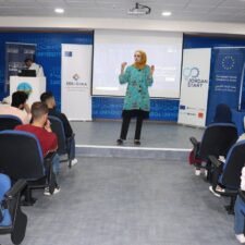 EDU-SYRIA Program and JORDAN START Held a Workshop at Zarqa University [17th August 2022]